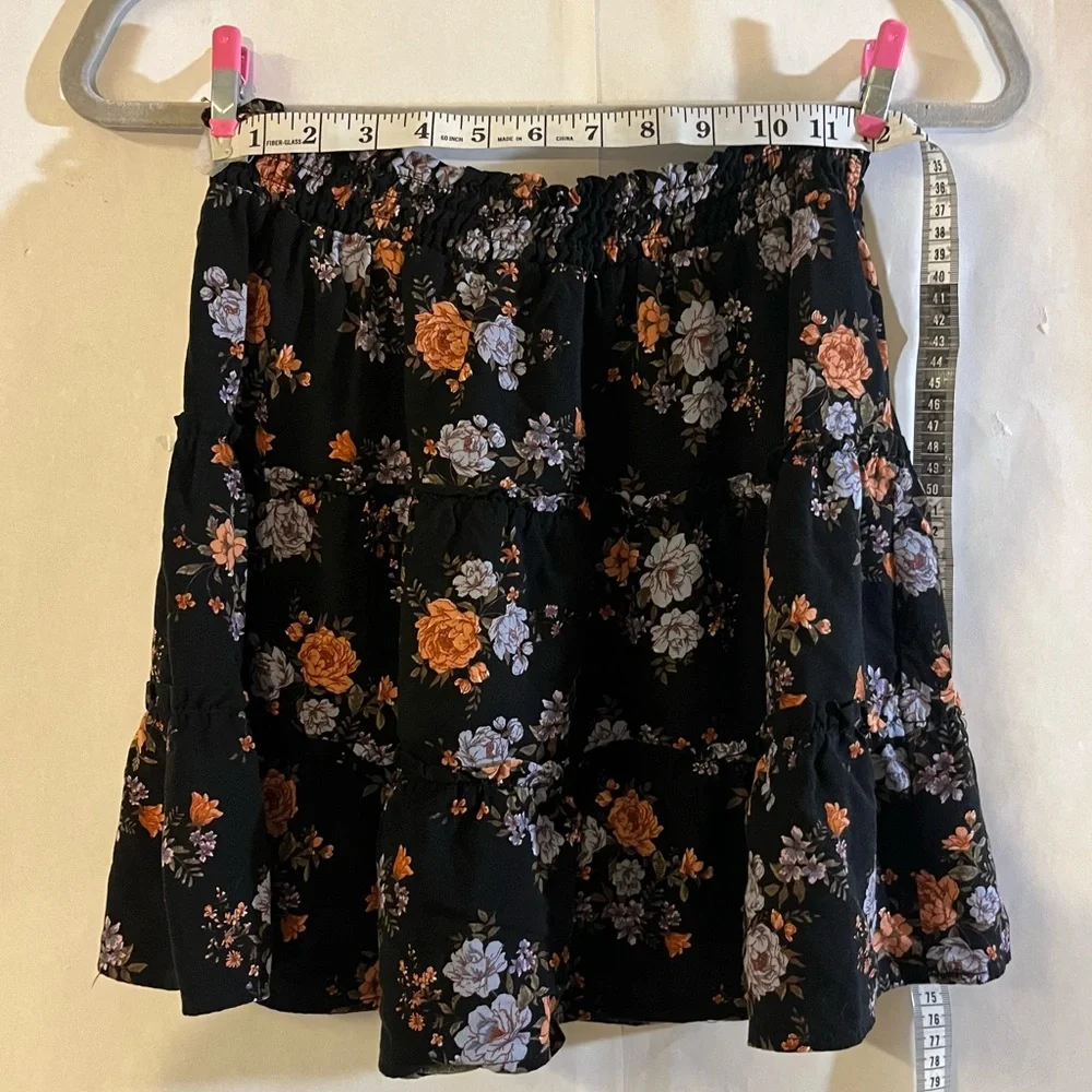 Live to be Spoiled Floral Mini Skirt Small